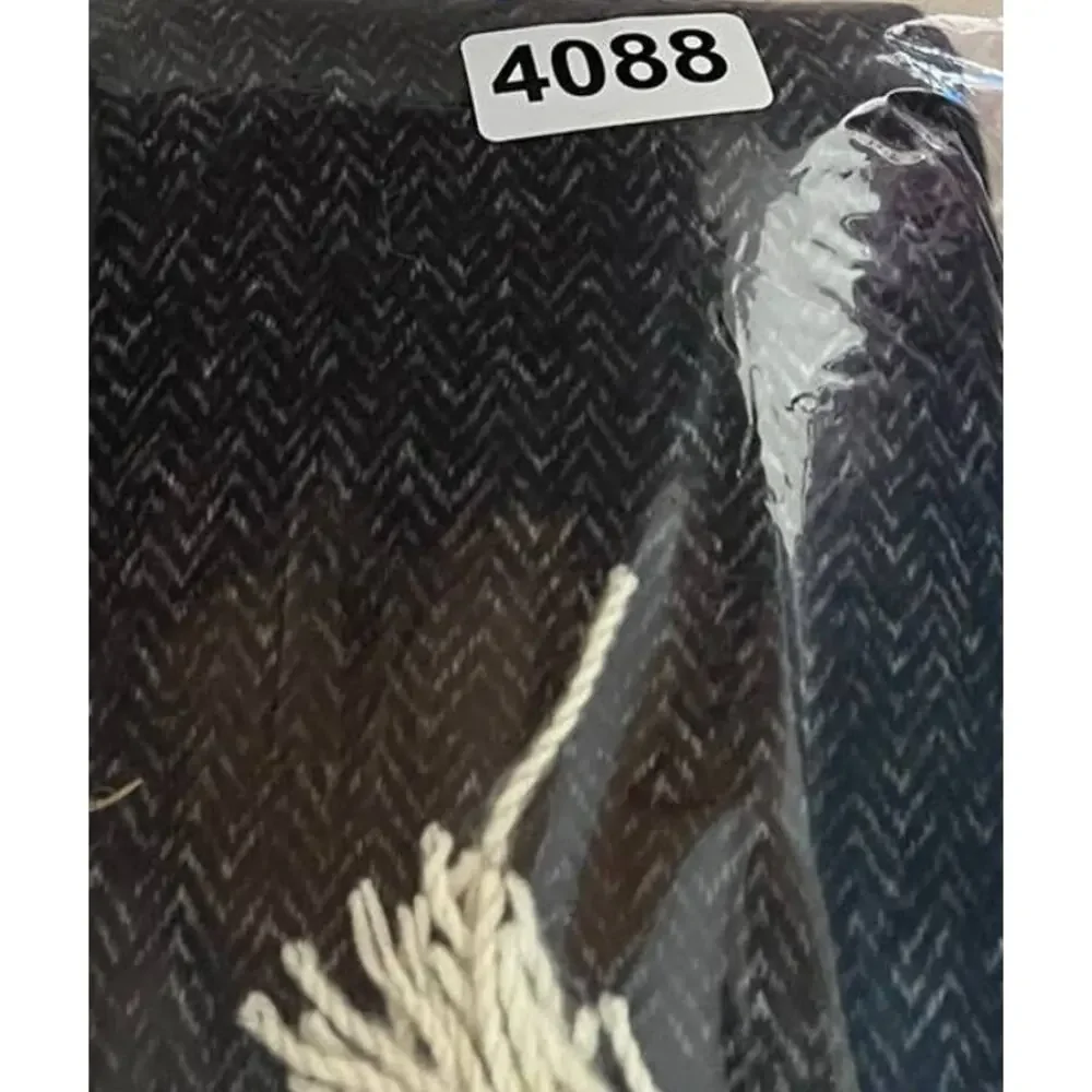Madison 88 Blanket Scarf Gray Black Cream Colorblock Stripe Fringe